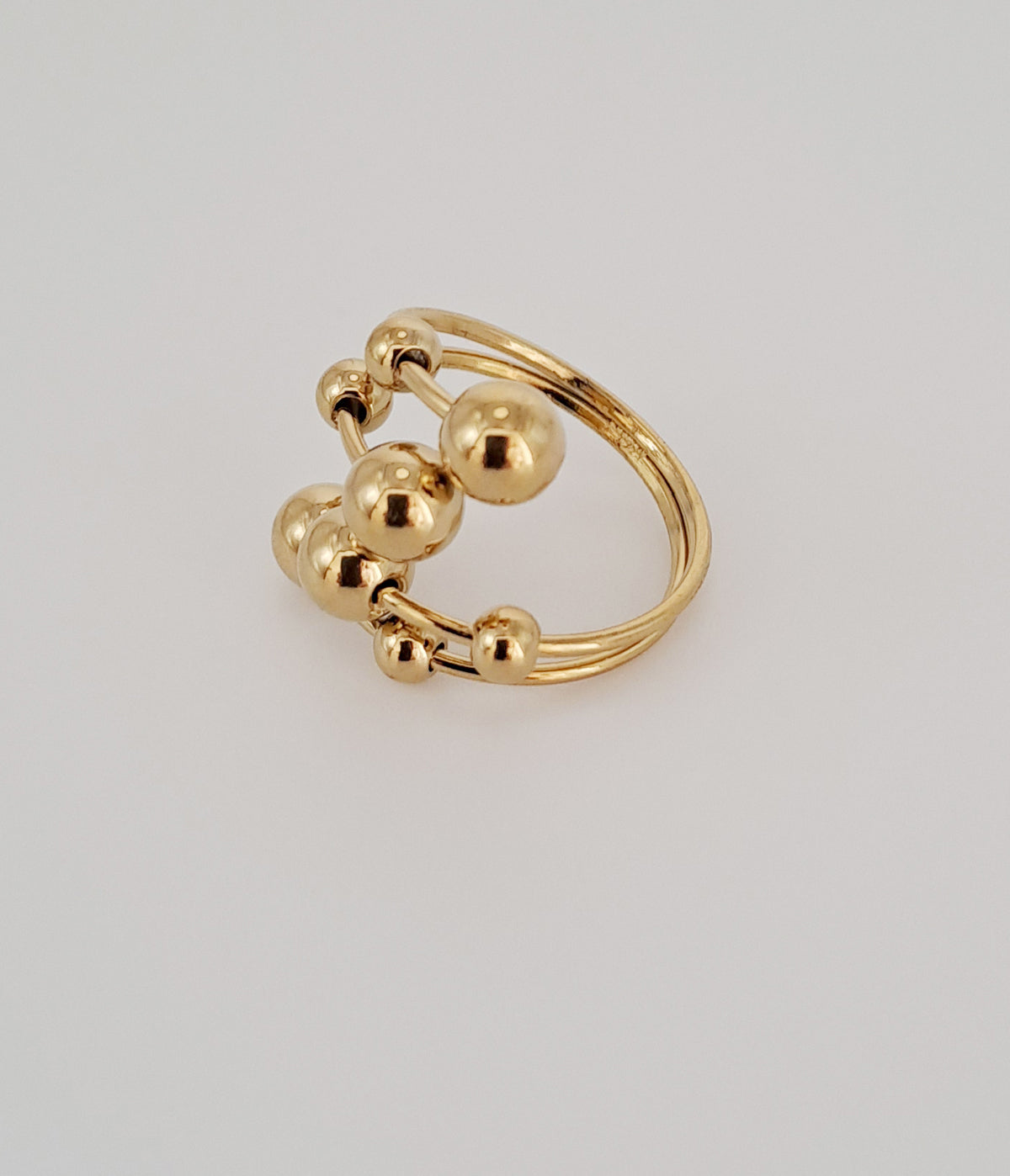 Anel Aberto em Dourado Adornado com Bolinhas