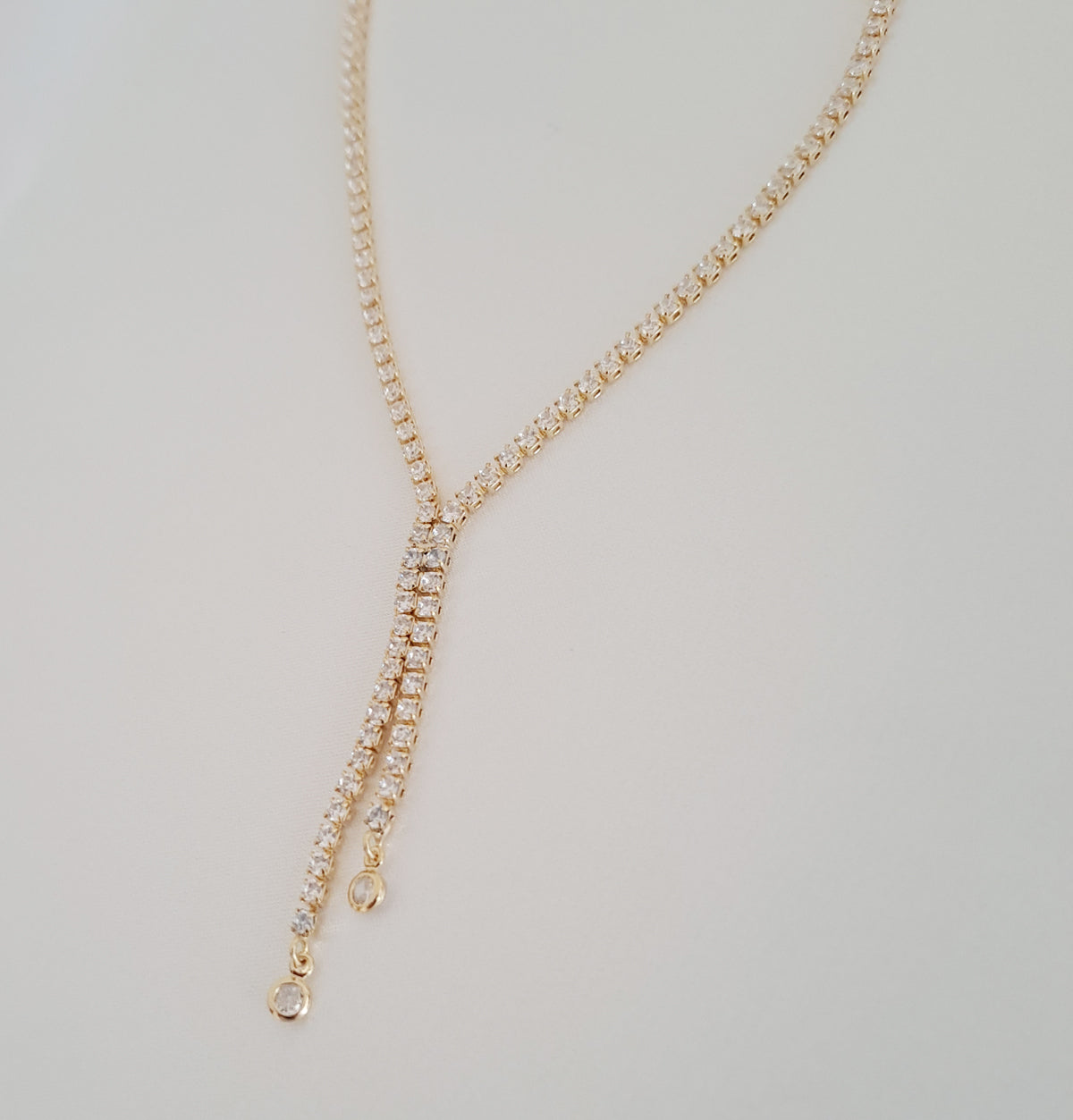 Colar Banhado a Ouro 18k com Micro Zircónias e Zircónias
