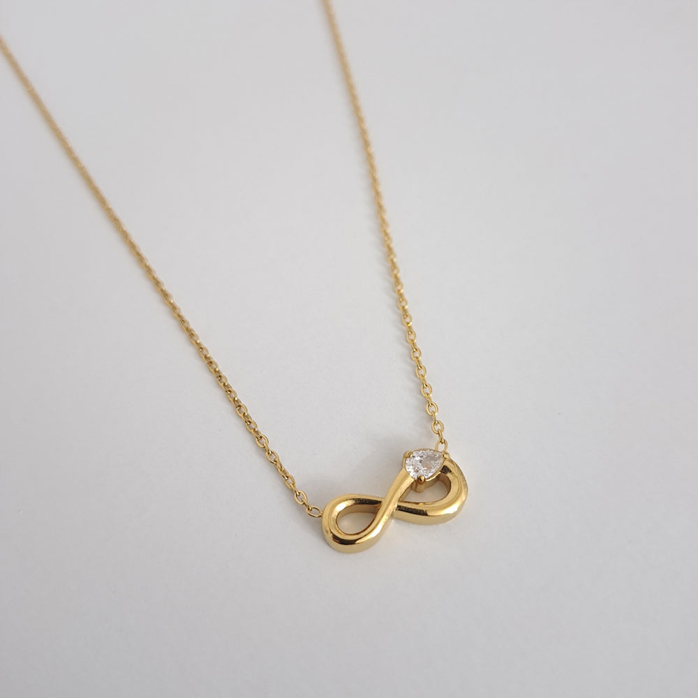 Colar Infinito em Dourado