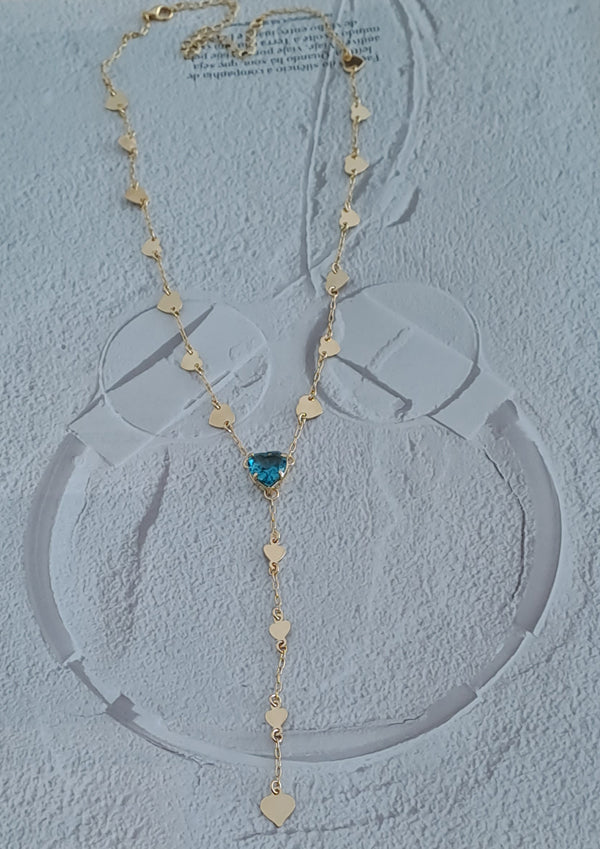 Colar Banhado a Ouro 18k com Corações Lisos e Coração de Cristal Azul