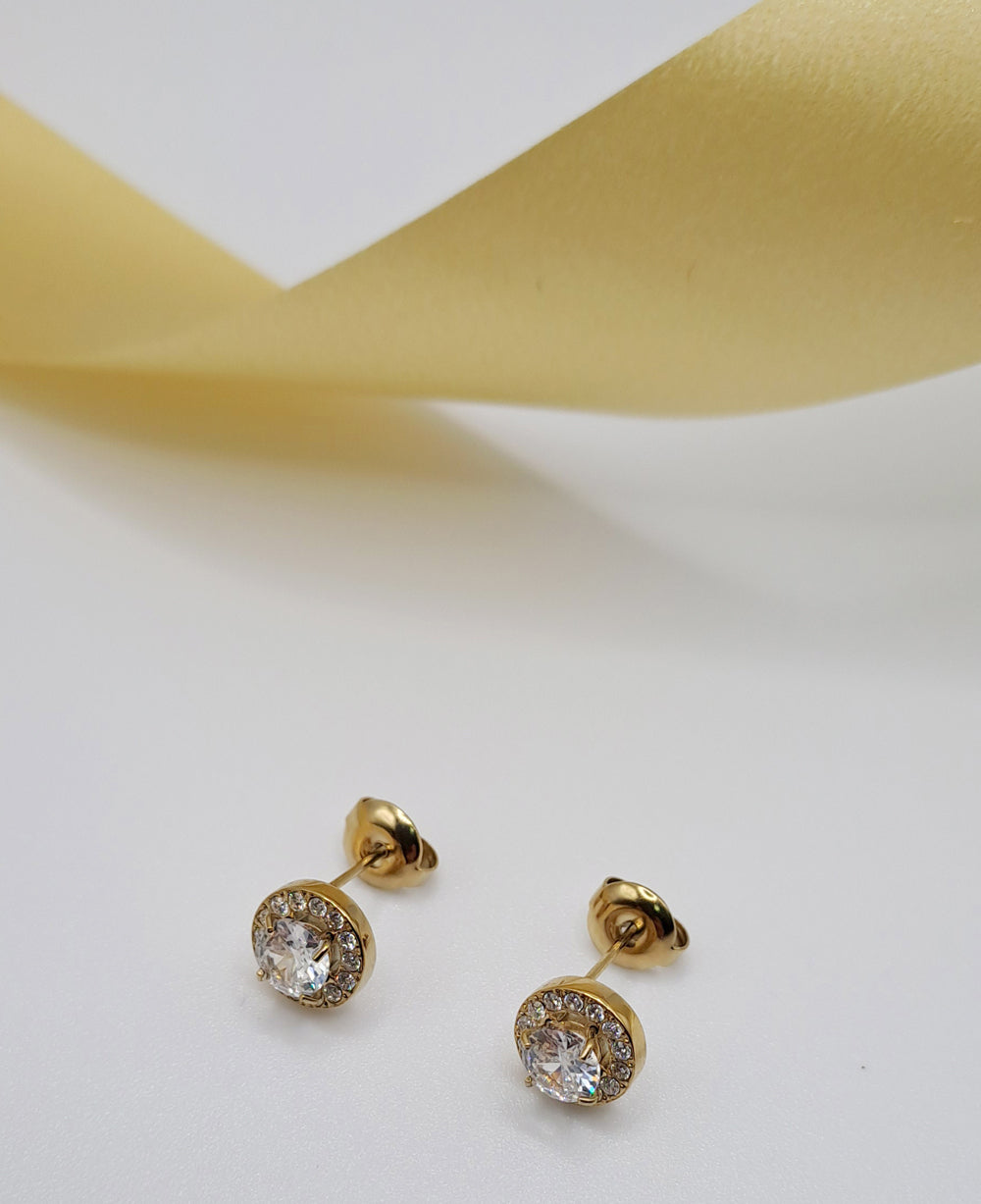 Brincos em Formato Redondo com Zircónias