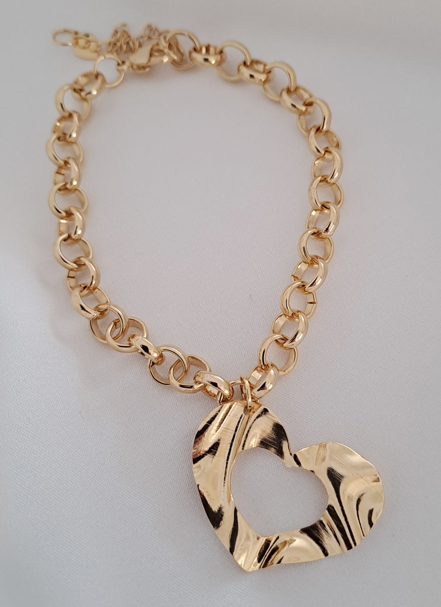 Pulseira com Elos Banhada a Ouro de 18k e Pingente em Forma de Coração