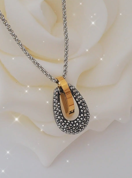 Colar com Pingente em Zircónias