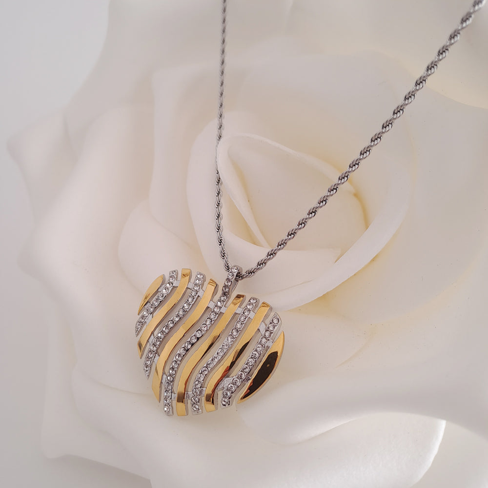 Colar Bicolor com Coração