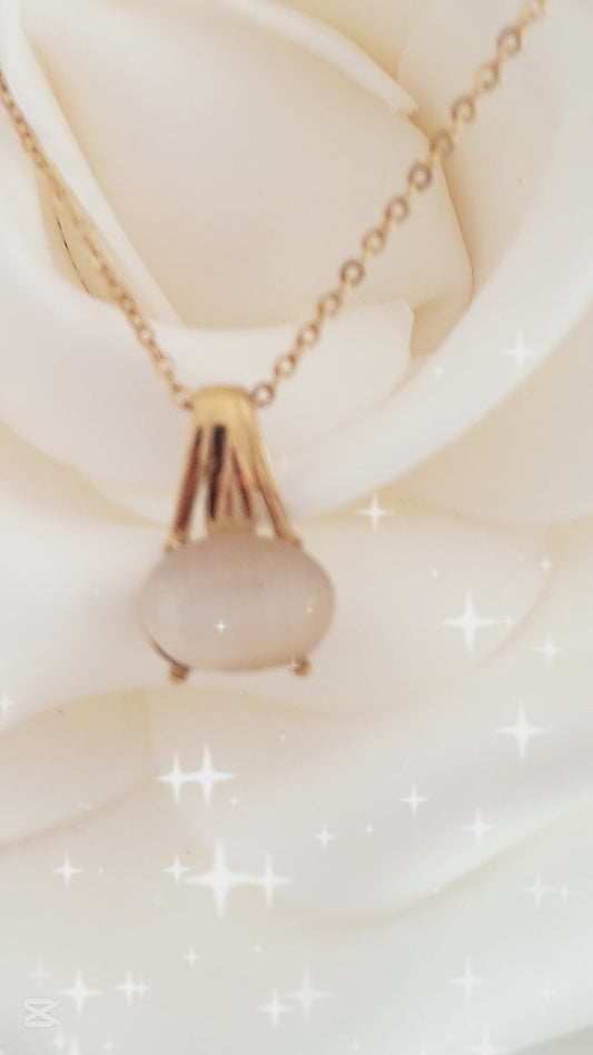 Colar com Pingente em Pérola Bege