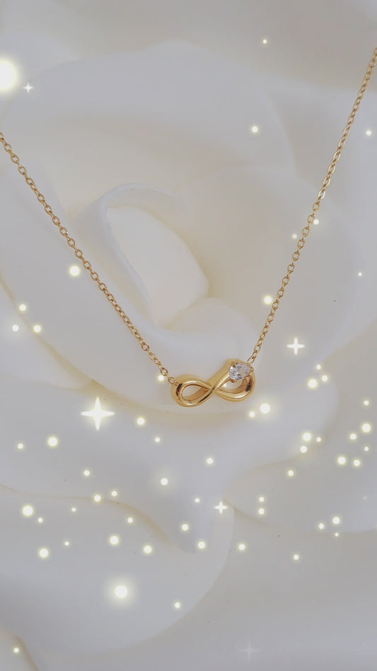 Colar Infinito em Dourado
