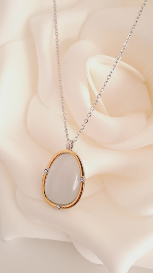 Colar com Pingente em Madrepérola